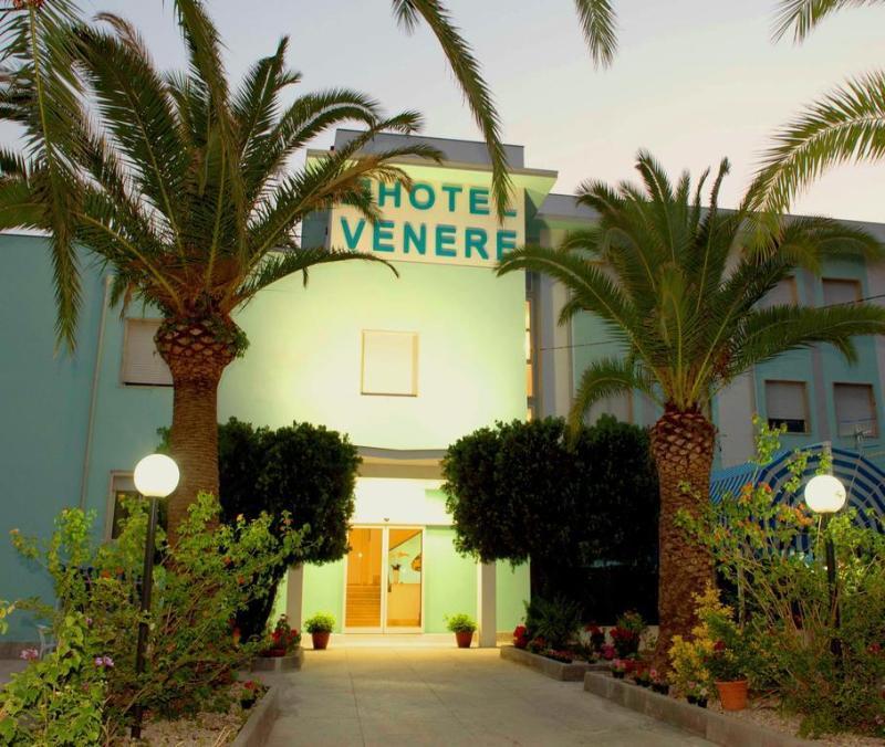 Hotel Venere Ашеа Екстер'єр фото